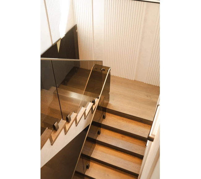 Trepte din parchet stratificat photo4